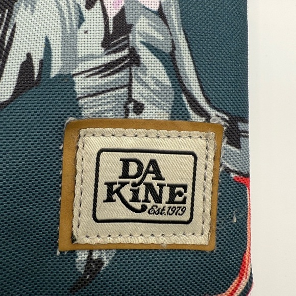 Dakine Floral Crossbody Bag - Picture 9 of 9